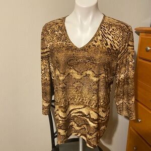 Nygard Collection size 0X polyester spandex animal print snake print blo…